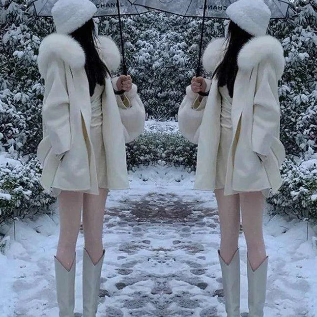 Elegant Hooded Cashmere Wool Winter Coat with Stylish Belt