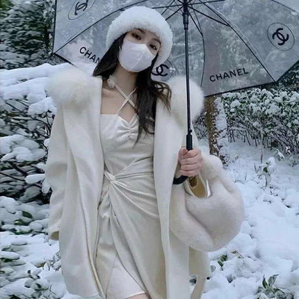 Elegant Hooded Cashmere Wool Winter Coat with Stylish Belt - Très Elite