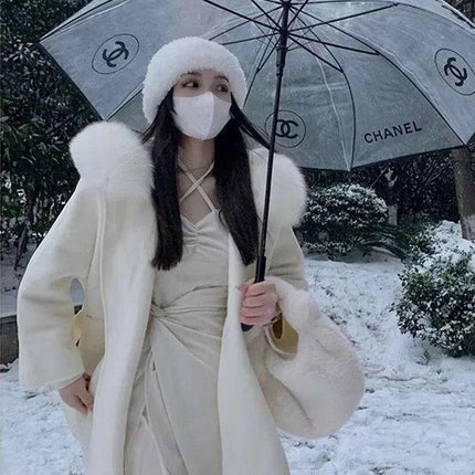 Elegant Hooded Cashmere Wool Winter Coat with Stylish Belt - Très Elite