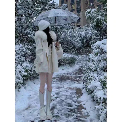 Elegant Hooded Cashmere Wool Winter Coat with Stylish Belt - Très Elite