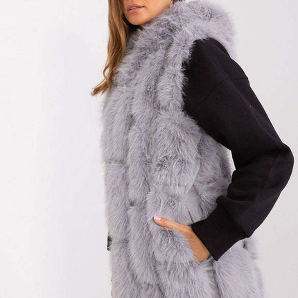 Elegant Hooded Faux Fur Vest for Stylish Warmth - Très Elite