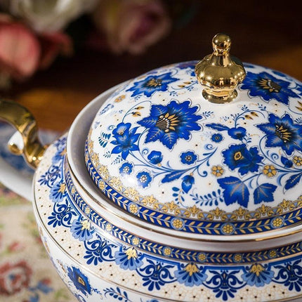 Elegant Italian Blue and White Floral Fine China Dining Set - Très Elite