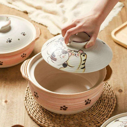 Elegant Japanese Cat-Themed Ceramic Stew Pot with Comfortable Double Ear Handles for Gourmet Cooking - Très Elite