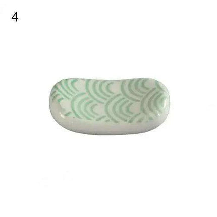 Elegant Japanese Ceramic Chopstick Holder - Stylish Anti-Slip Accessory for Refined Dining Experiences - Très Elite