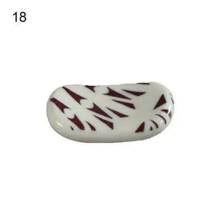 Elegant Japanese Ceramic Chopstick Holder - Stylish Anti-Slip Accessory for Refined Dining Experiences - Très Elite