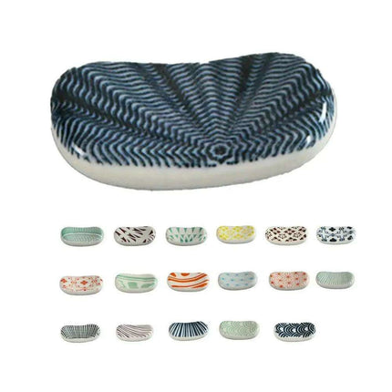 Elegant Japanese Ceramic Chopstick Holder - Stylish Anti-Slip Accessory for Refined Dining Experiences - Très Elite