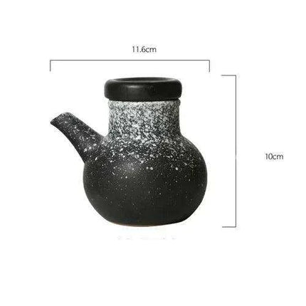 Elegant Japanese Ceramic Jar for Oils and Vinegars - Stylish Culinary Storage Solution - Très Elite
