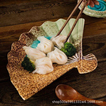 Elegant Japanese Ceramic Plate Collection for Stylish Dining - Très Elite