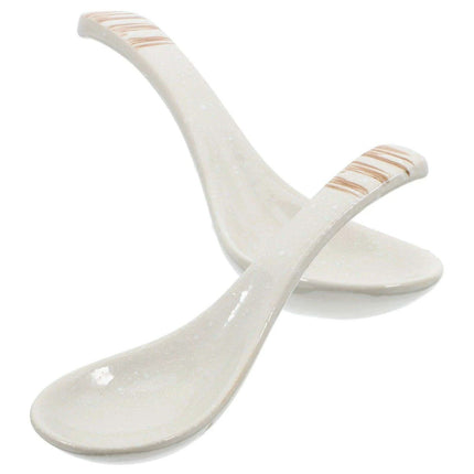 Elegant Japanese Ceramic Spoon for Ramen and Dumplings - A Touch of Sophistication for Every Meal - Très Elite