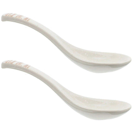 Elegant Japanese Ceramic Spoon for Ramen and Dumplings - A Touch of Sophistication for Every Meal - Très Elite