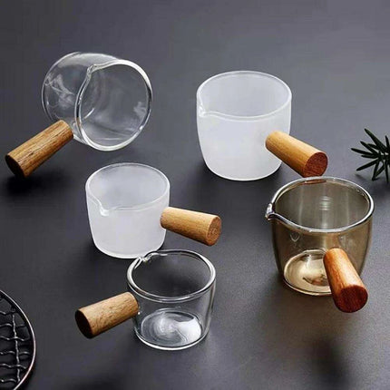 Elegant Japanese-Inspired Borosilicate Glass Serving Pan with Comfortable Handle - Stylish Mini Server for Milk and Sauces - Très Elite