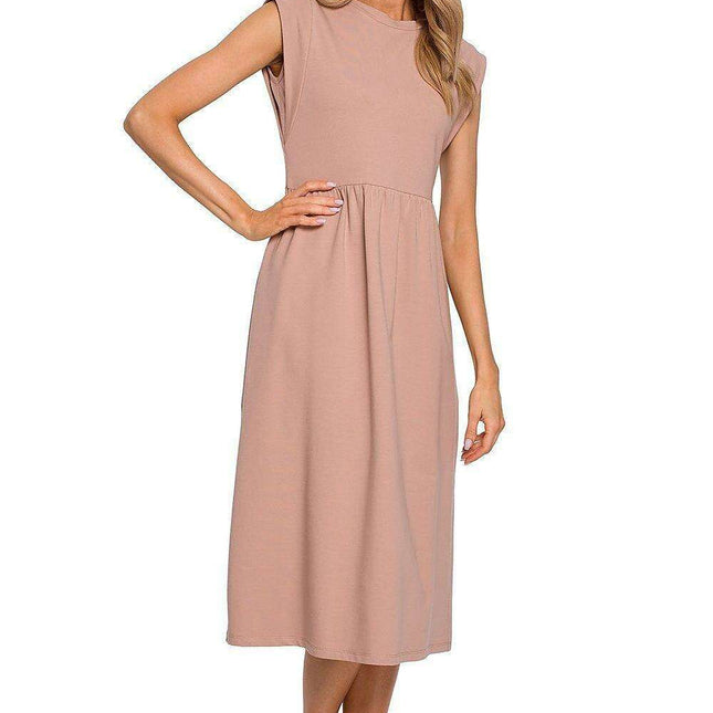 Elegant Knitted Midi Dress with Waist Definition