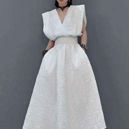 Elegant Korean White V-neck Sleeveless Summer Dress with Comfortable Elastic Waist - Très Elite
