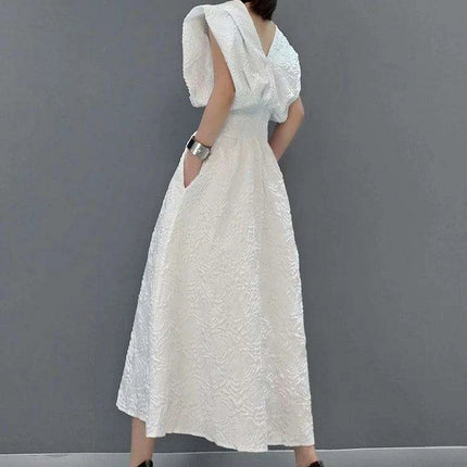 Elegant Korean White V-neck Sleeveless Summer Dress with Comfortable Elastic Waist - Très Elite