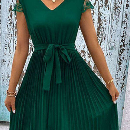 Elegant Lace-Embellished Pleated Dress for Stylish Women - Très Elite