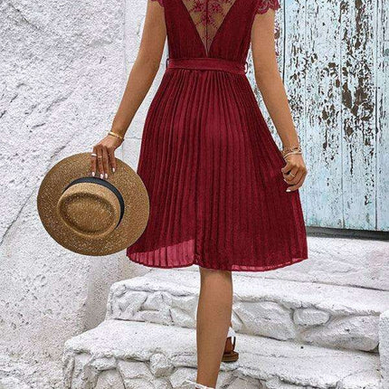 Elegant Lace-Embellished Pleated Dress for Stylish Women - Très Elite