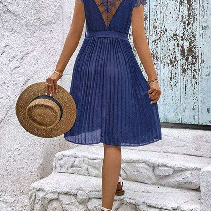 Elegant Lace-Embellished Pleated Dress for Stylish Women - Très Elite