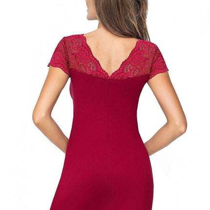 Elegant Lace-Trimmed Nightgown - Très Elite
