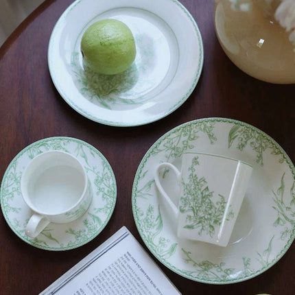 Elegant Lily of the Valley Porcelain Dining Set - Très Elite