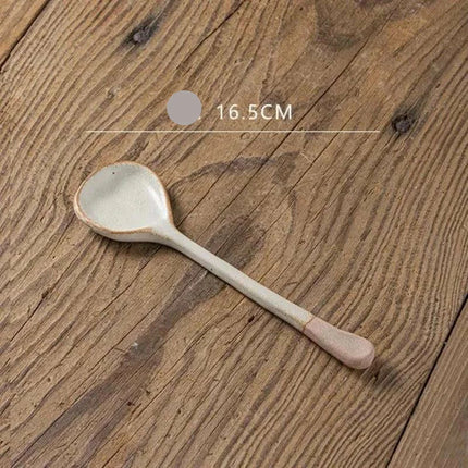 Elegant Long-Handled Japanese Ceramic Spoon - Enhance Your Culinary Presentations - Très Elite