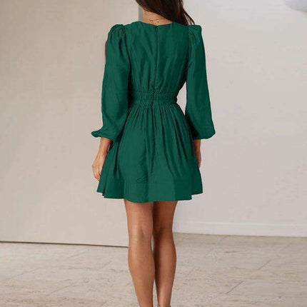 Elegant Long Sleeve V-Neck Pleated Dress - Effortless Style - Très Elite
