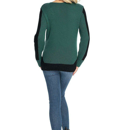 Elegant Maternity Peekaboo Sweater for Expecting Moms - Très Elite