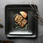 Elegant Matte Black and Gold Ceramic Dinnerware Collection - Essential Set for Upscale Dining Experiences - Très Elite