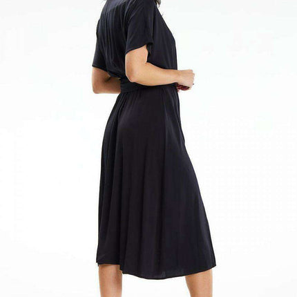 Elegant Midi Dress with Flared Silhouette and Kimono Sleeves - Très Elite