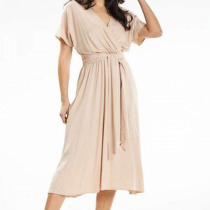 Elegant Midi Dress with Flared Silhouette and Kimono Sleeves