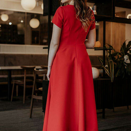Elegant Midi Dress with Flared Sleeves and Hidden Zipper