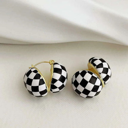 Elegant Monochrome Button Earrings - Korean Fashion-Inspired Jewelry - Très Elite