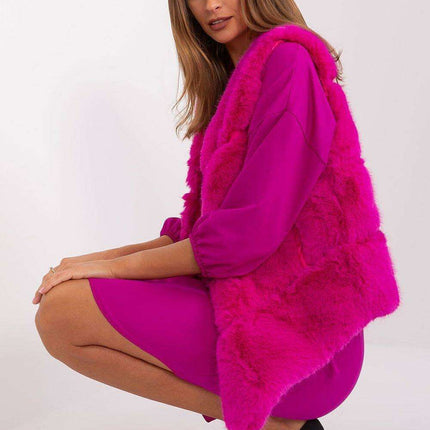 Elegant Multi-Pocket Faux Fur Vest for Every Event - Très Elite