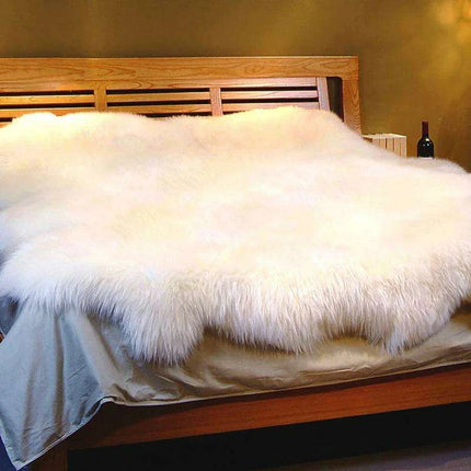 Sumptuous New Zealand Sheepskin Rug - Plush Wool Carpet for an Elegant and Cozy Home
