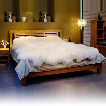 Sumptuous New Zealand Sheepskin Rug - Plush Wool Carpet for an Elegant and Cozy Home