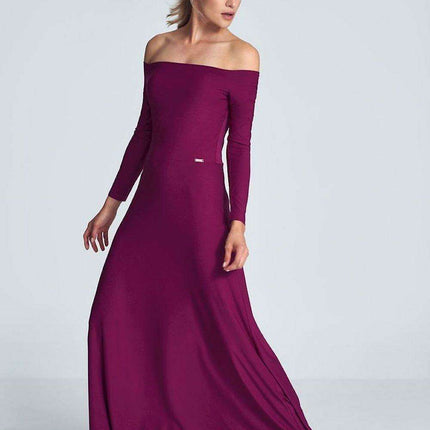 Elegant Off-Shoulder Black Maxi Gown with Pleated Bust and Defined Waist - Très Elite