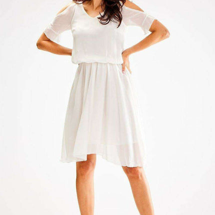 Elegant Off-Shoulder Spanish Trapeze Dress - Très Elite