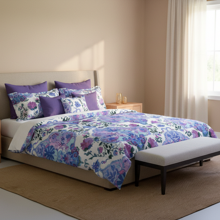 Elegant Paisley Comforter - Ultimate Snuggle Blanket for Luxurious Relaxation