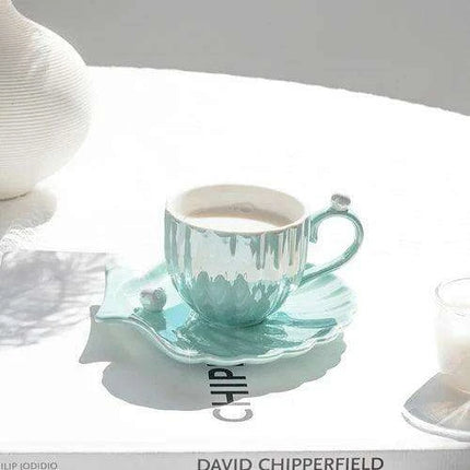 Elegant Pearl Shell Ceramic Tea and Coffee Ensemble - Transform Your Afternoon Experience - Très Elite