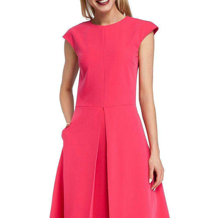 Elegant Pleated Midi Dress with Contrasting Details - Perfect for Daytime Sophistication - Très Elite