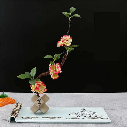 Elegant Plum Blossom Sushi and Sashimi Serving Set with Bento Mold - Très Elite