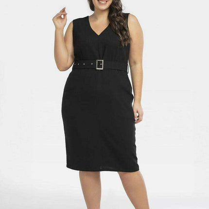 Elegant Plus Size Emma Dress with Heart Neckline and Pockets - Très Elite
