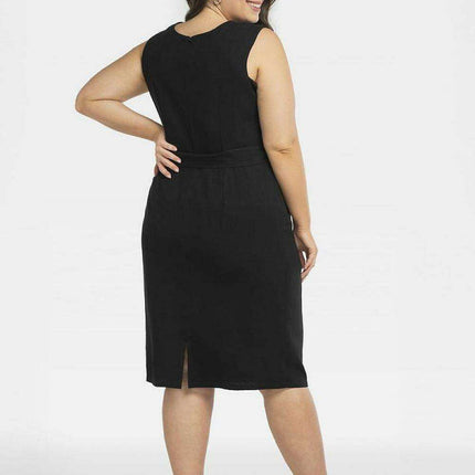 Elegant Plus Size Emma Dress with Heart Neckline and Pockets - Très Elite