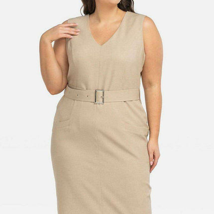 Elegant Plus Size Emma Dress with Heart Neckline and Pockets - Très Elite