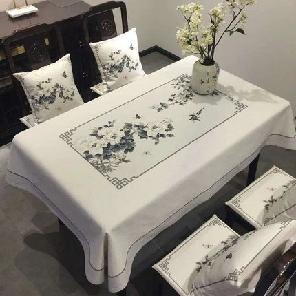 Elegant Rectangular Light Tablecloths for Holiday Celebrations - Waterproof and Wrinkle-Resistant Wedding Decor..