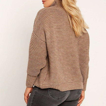 Elegant Ribbed Turtleneck Sweater with Trendy Half-Zip Detail - Très Elite