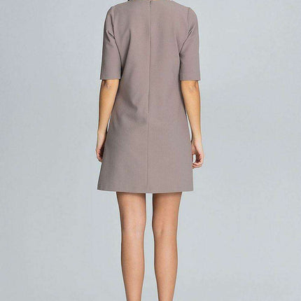 Elegant Ruffled Cocktail Dress for a Romantic Evening - Très Elite