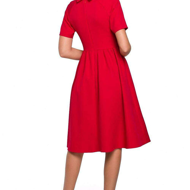 Elegant Ruffled Daydress with Rolled Collar