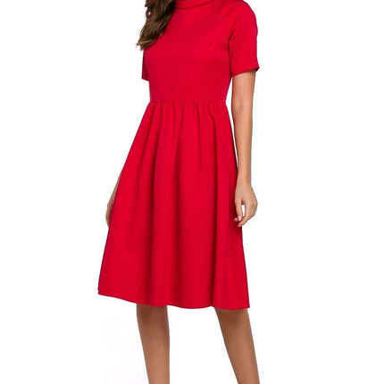 Elegant Ruffled Daydress with Rolled Collar - Très Elite