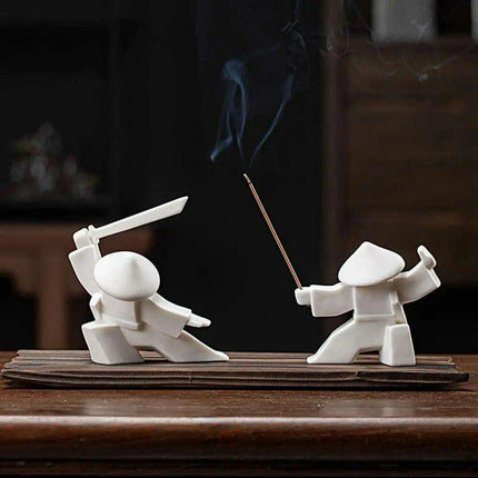 Elegant Samurai Porcelain Incense Holder - Unique Artistic Censer for Home Serenity - Très Elite