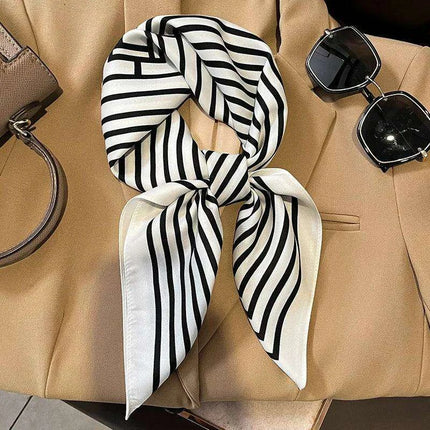 Elegant Satin Square Shawl Hijab: Luxurious 70x70cm Bandana for Women - Très Elite